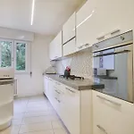Front 公寓式酒店