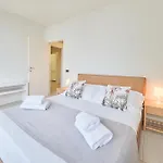 Front 公寓式酒店 4*