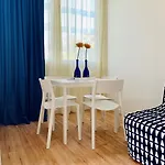 Front Apart Otel Bardolino