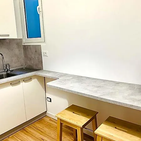 Front 4* Бардолино