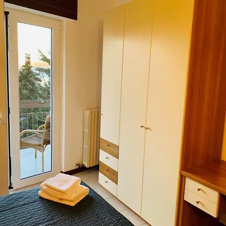 Front Aparthotel *