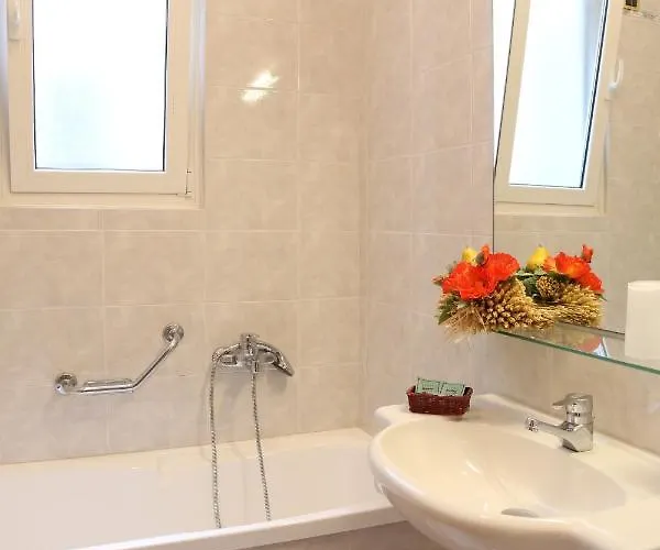 アパートホテル Front バルドリーノ