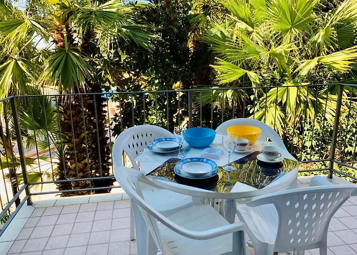 アパートホテル Front バルドリーノ