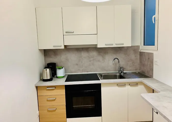 Апарт-готель Front Бардоліно